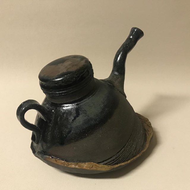 Ahmet Cüneyt Er, Çaydanlık-Teapot